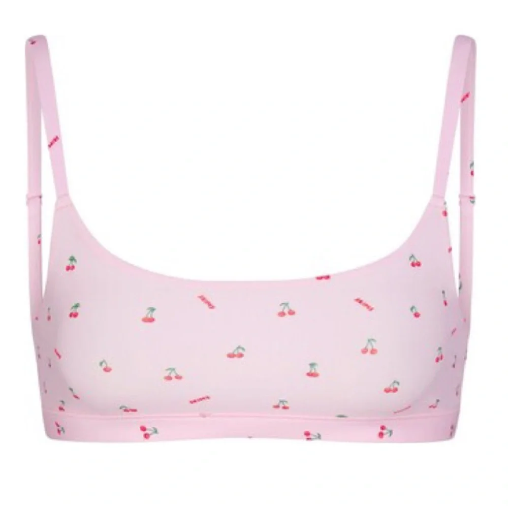 SKIMS Fits Everybody Scoop Pink Cherry Print Bralette - Picture 16 of 16